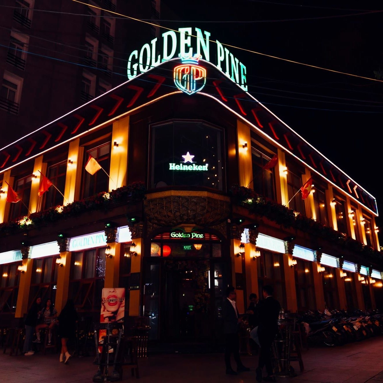 New Golden Pine Pub & Club