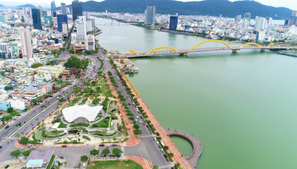 Da Nang Is Deploying Bach Dangs Walking Street Along The Han River