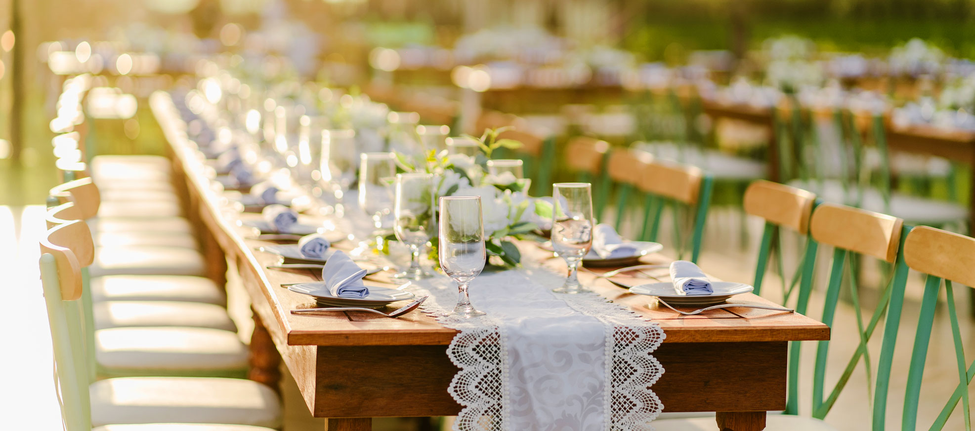 A La Mer - Outdoor Dining Restaurant with the World’s Best Ocean View ...