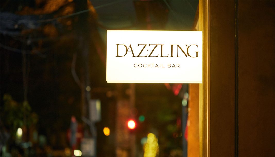 Dazzling Cocktail Bar