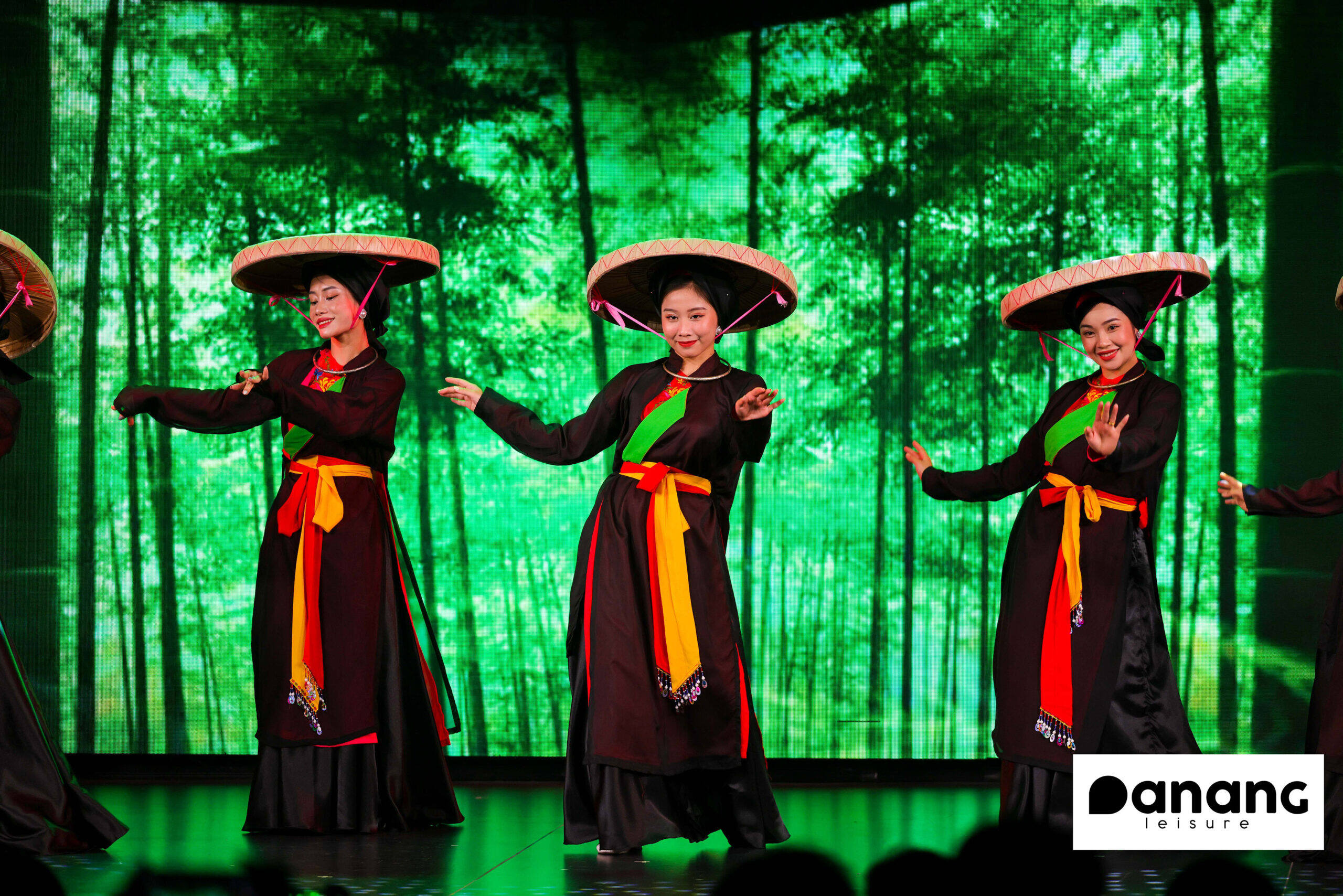 Da-Nang-Leisure-Local-Entertainm (1)